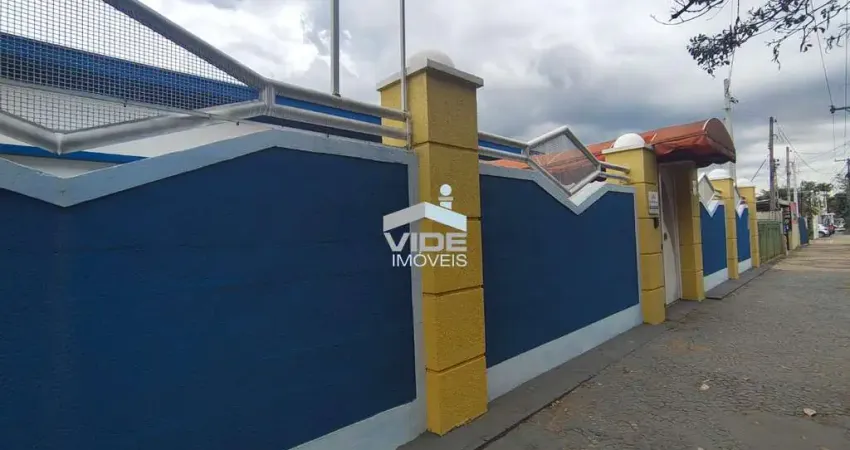 Casa Comercial para venda ou locação no bairro Guanabara em Campinas.
