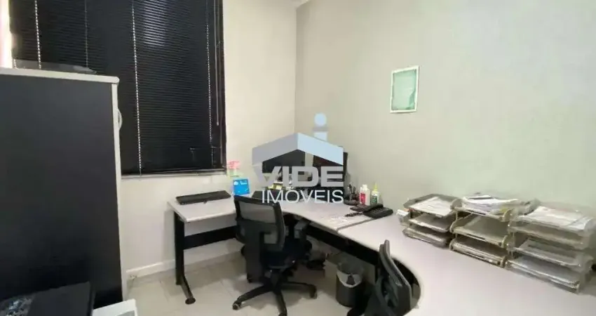 Casa comercial com 6 salas para alugar na Rua Pandia Calógeras, 432, Cambuí, Campinas