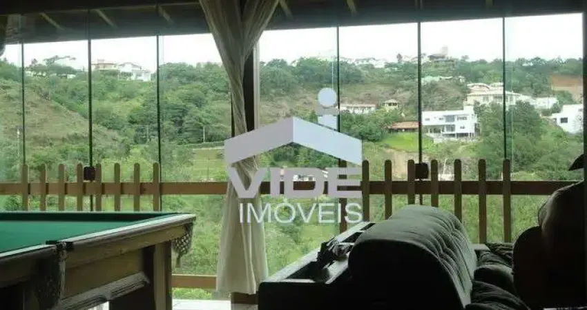 Casa em condomínio em sousas | 4 dormitórios, suíte master, vista panorâmica; estilo fazenda