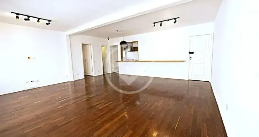 Alugo espaçoso apartamento todo reformado com 3 dormitórios e 2 vagas na vila nova conceição - zonal