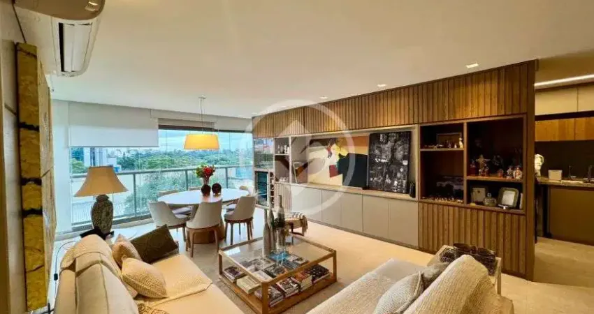 Vendo apartamento, mobiliado e reformado, 105 m², 2 dormitórios, 1 suíte, 2 vagas de garagem. área d