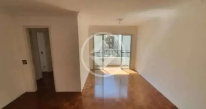 Apartamento em moema pássaros 2 quartos com armários e espelhos, banheiro completo, sala ampla para