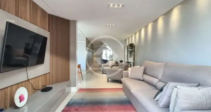 Casa à venda, 180m, 4 dormitórios, 1 suíte, 2 vagas de garagem coberta, espaço gourmet com churrasqu