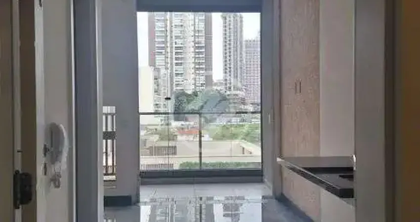 Vendo studio com 26m, pé direito 3,70m, varanda fechada e piso, ao lado do metrô brooklin. condomíni