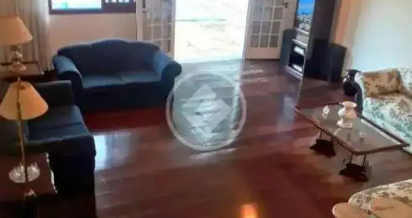 Linda casa 360 m2, 04 dormitórios e 02 suítes no alphaville 09 em santana de parnaíba sp codigo: 143