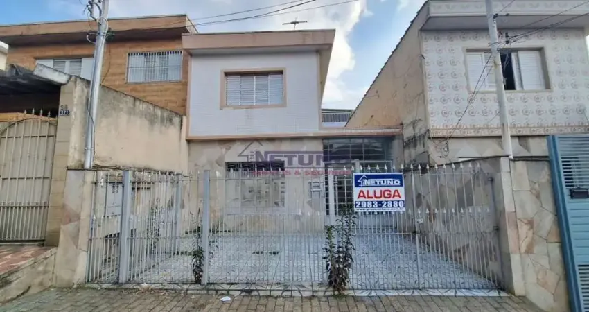 A casa certa para você! 2 dormitórios, 2 vagas de garagem e localização privilegiada
