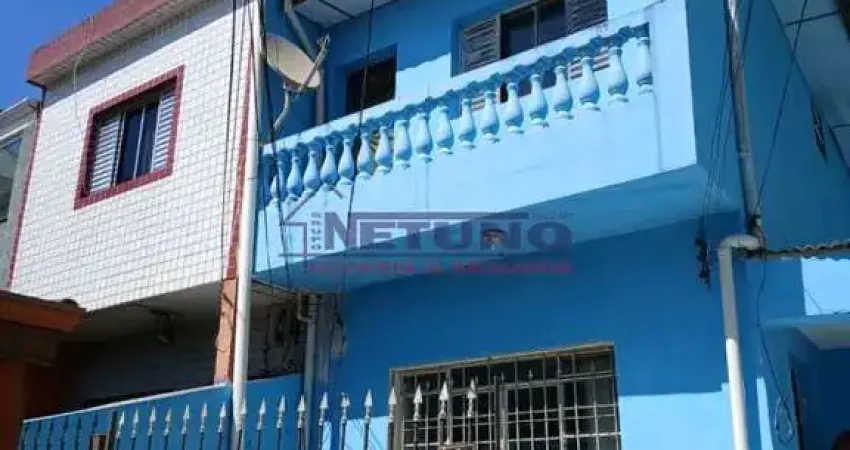 Sobrado na Vila Maria Alta com 03 dorms, 01 suíte, sala de estar, 02 wcs, 01 vaga,em  ótimo local.