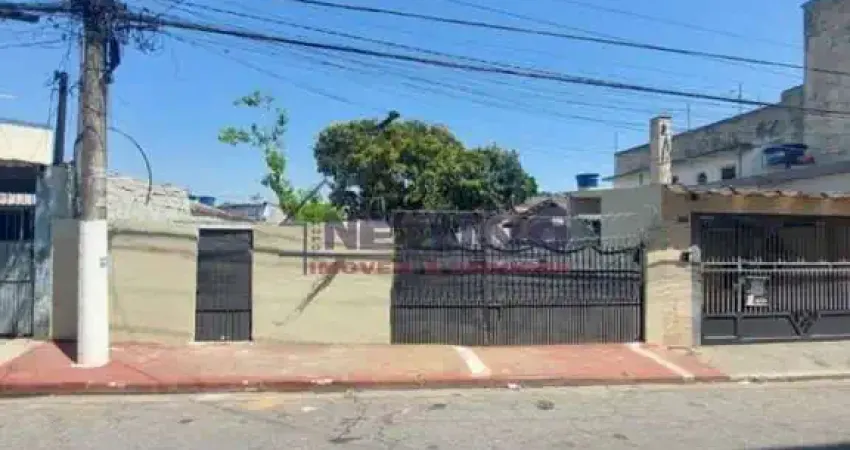 Casa Jardim Coimbra com 2 quartos e quintal