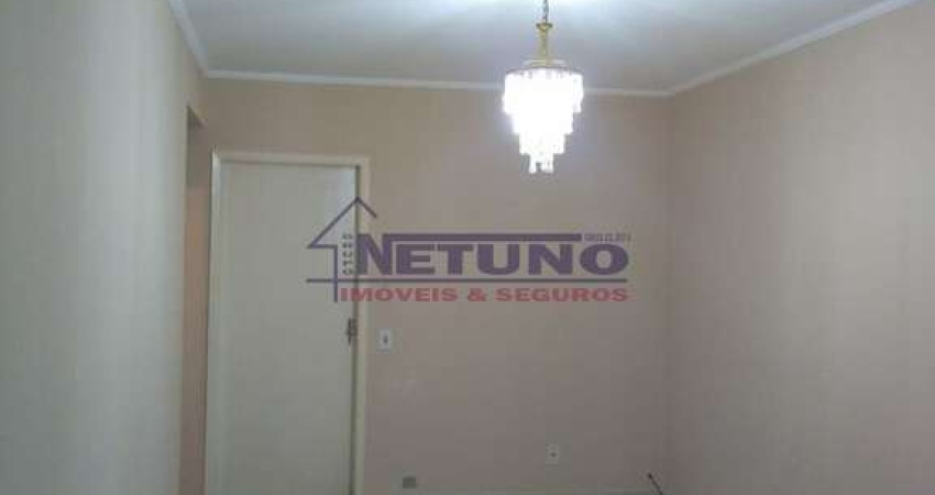 Apartamento na Vila Gustvao com 02 dorms, sala de estar, cozinha, banheiro, 01 vaga, em ótimo local.