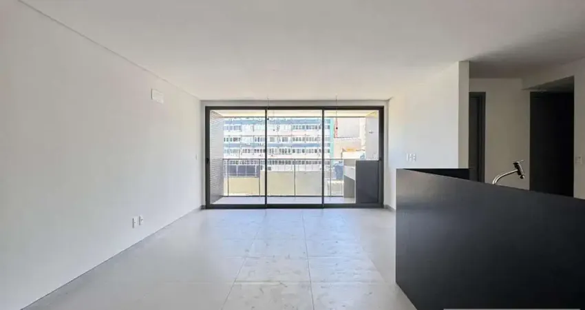 Exclusividade! Apartamento novo com 3 suítes na beira mar do Cabo Branco