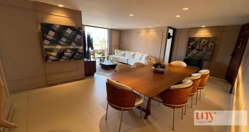 Apartamento com 4 suítes e 3 vagas próximo da praia no Cabo Branco