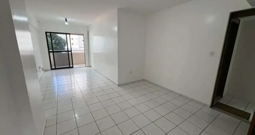 Apartamento com 3 quartos e área de lazer no bairro de Tambaú