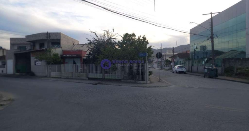 Casa à venda na Rua Jerusalém, 795, Passa Vinte, Palhoça