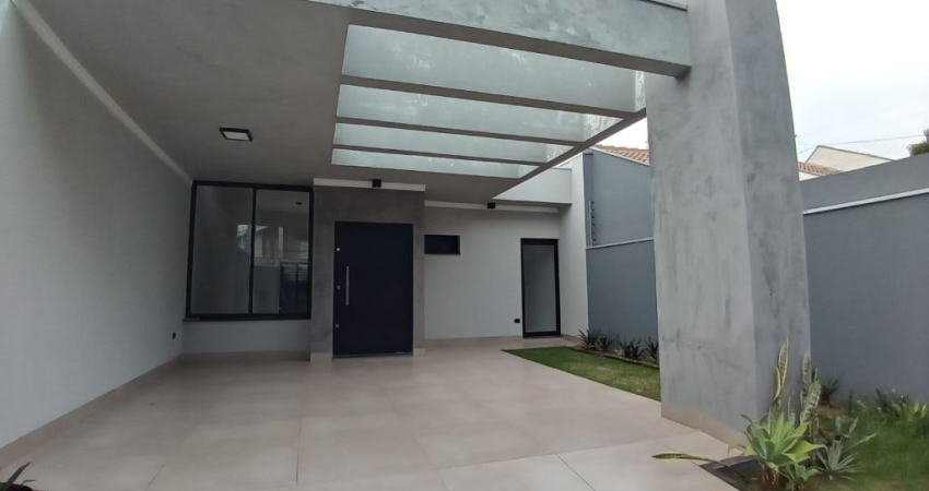 Linda casa no Bairro Vila Emilia Maringá