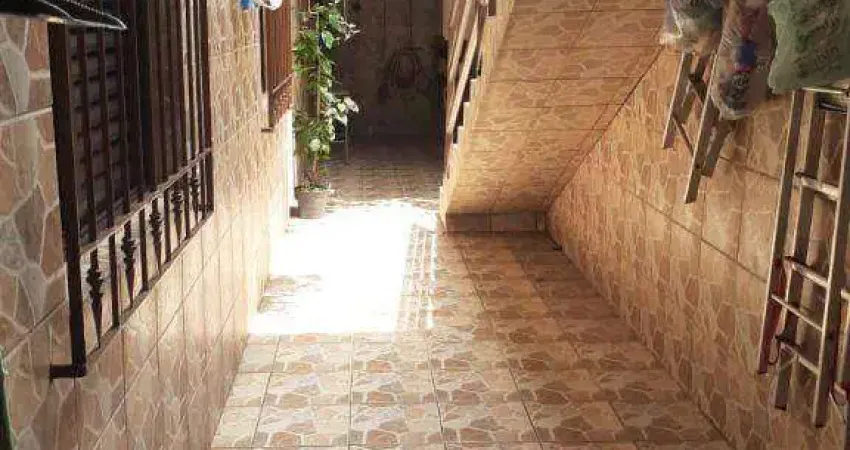 Sobrado com 5 dormitórios à venda, 238 m² por R$ 750.000,00 - Ferrazópolis - São Bernardo do Campo/SP