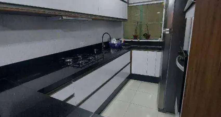 Sobrado com 2 dormitórios à venda, 115 m² por R$ 550.000,00 - Vila Humaitá - Santo André/SP
