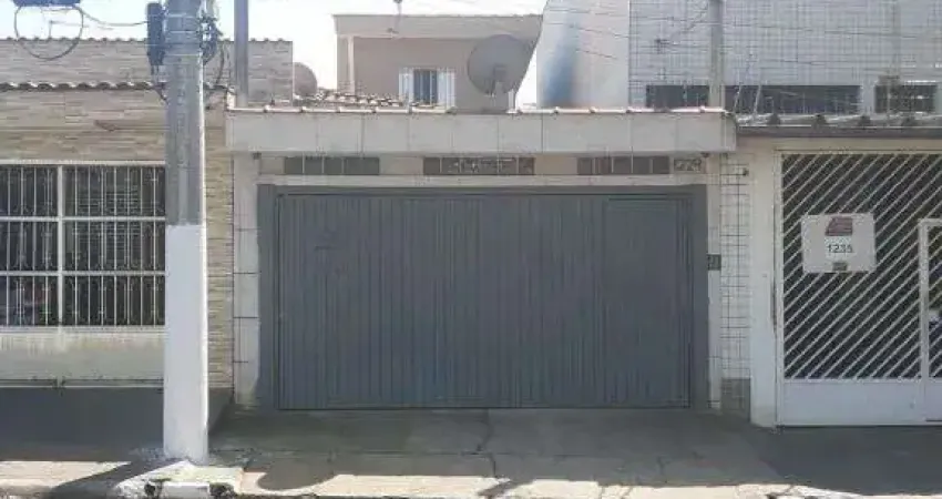 Sobrado com 3 dormitórios à venda, 170 m² por R$ 630.000,00 - Rudge Ramos - São Bernardo do Campo/SP