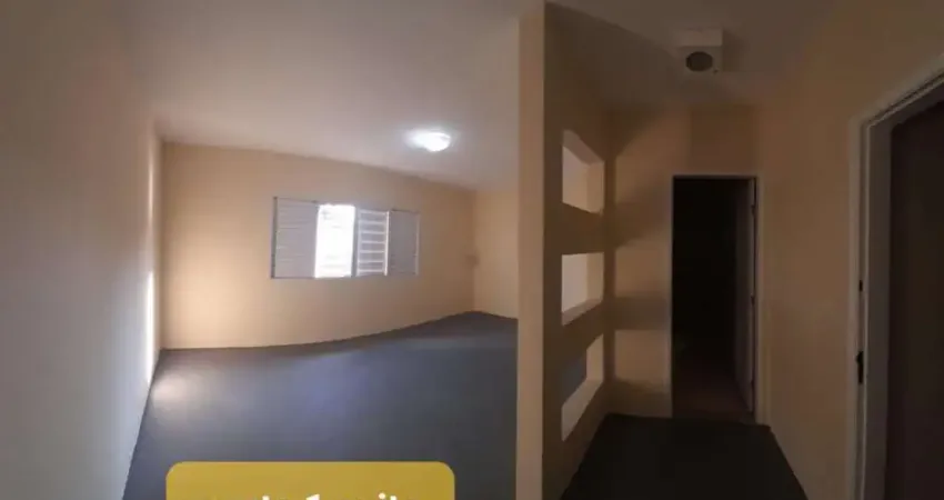 Sobrado na vila medeiros com 3 quartos, 2 banheiros e 2 vagas por r$600.000,00