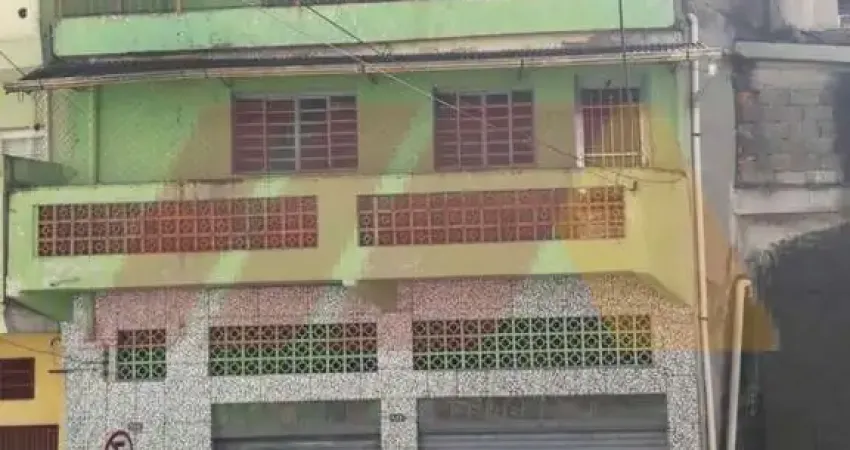 Casa a venda residencial, comercial, (contento 02 casas no terreno e 1 salão com banheiro).