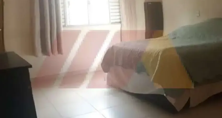 Sobrado para locação, com 4 dormitórios, sem vaga de garagem. Localizado na Vila Paulicéia.