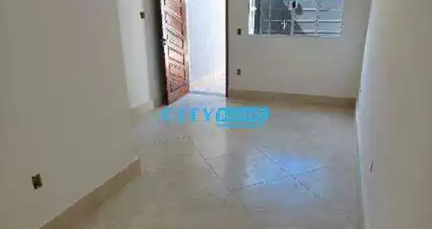 Sobrado de esquina com 99m², 2 quartos, 3 vagas no bairro lajeado, a 5 minutos da estação guaianases