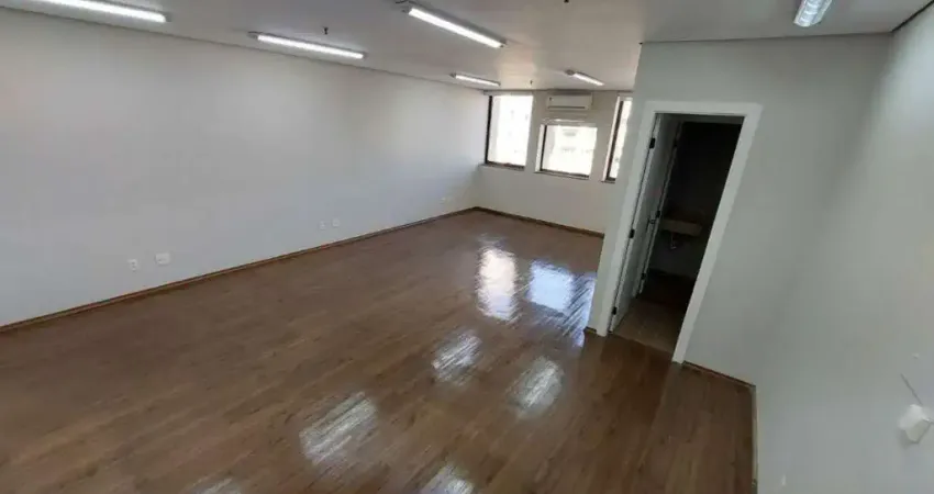 Sala comercial para alugar na Avenida José César de Oliveira, Vila Leopoldina, São Paulo