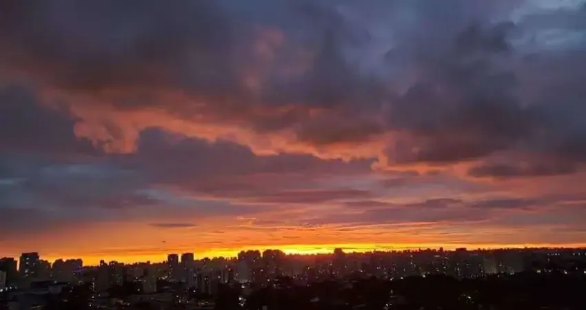 Maravilhoso apartamento 107 m³ 3 dormitórios sendo 1 suíte e 2 vagas cobertas e livre