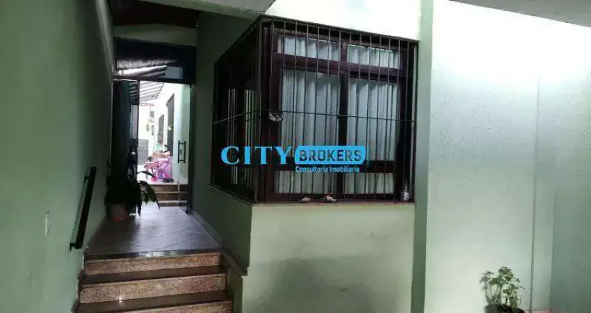 Sobrado á venda com 3 dormitórios, 4 vagas na vila alpina zona leste