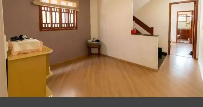 Sobrado em jardim zaira com 159.00 m² , 3 quarto(s) , 1 suíte(s) .