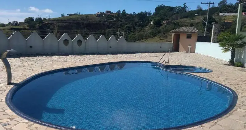 Casa em vitória régia com 100.00 m² , 2 quarto(s) , 1 suíte(s) , 4 vaga(s).