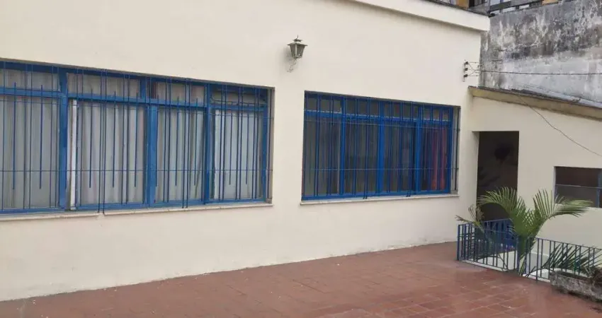 Casa em vila monumento com 250.00 m² , 3 quarto(s) , 1 suíte(s) , 4 vaga(s).