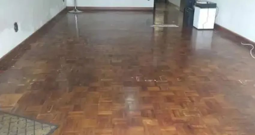 Sobrado à venda com 220m²,4 dormitórios, 1 suíte, 2 vagas no bairro jaguaré - são paulo