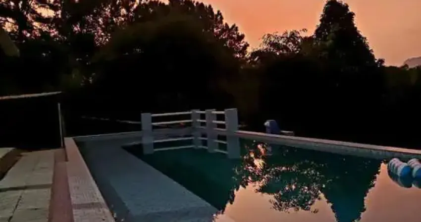 Chácara em são vicente com 31000.00 m² , 3 quarto(s) , 1 suíte(s) , 3 vaga(s).