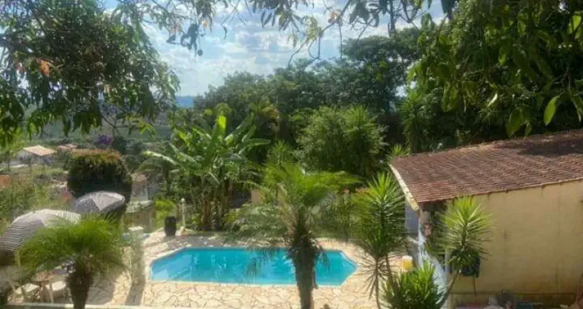 Chácara em jardim estância brasil com 1040.00 m² , 2 quarto(s) , 10 vaga(s).