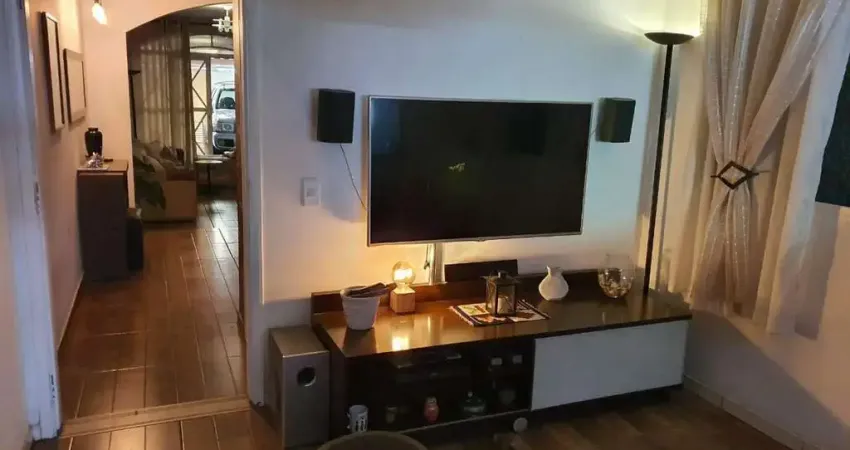 Sobrado em chácara inglesa com 200.00 m² , 3 quarto(s) , 1 suíte(s) , 2 vaga(s).