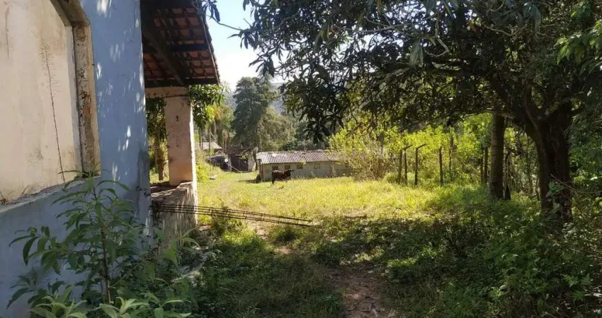 Sítio em mato dentro, mairiporã – 2 quartos, 1 suíte, água individual e alarme