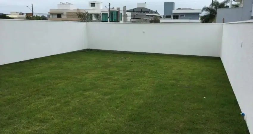Casa à venda em Cachoeira do Bom Jesus, Florianópolis: 162m², 3 suítes, 4 banheiros. Confira!