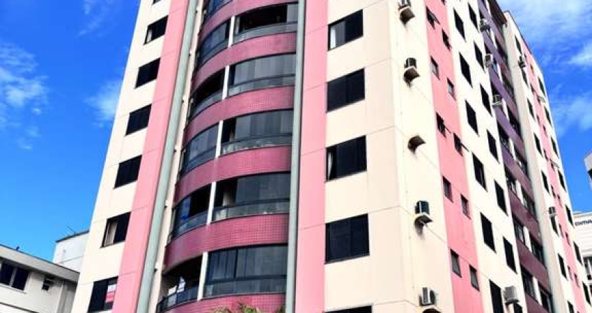 Alugue apartamento de 3 dormitórios em Balneário, Florianópolis. 123m², suíte, 3 banheiros, por R$4400/mês.