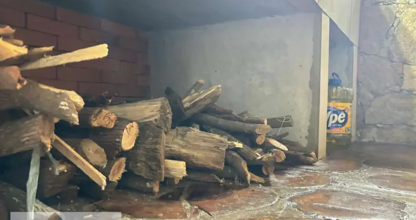 Sítio à venda em Vargem Grande, Florianópolis: 160m², 3 quartos, 2 banheiros. Oportunidade por R$3.500.000!