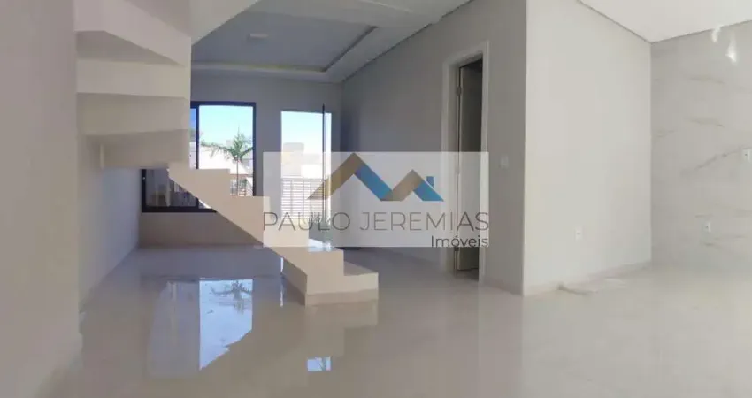 Casa duplex à venda nos Ingleses, Florianópolis: 4 dormitórios, 1 suíte, 2 banheiros. Oportunidade por R$720 mil!