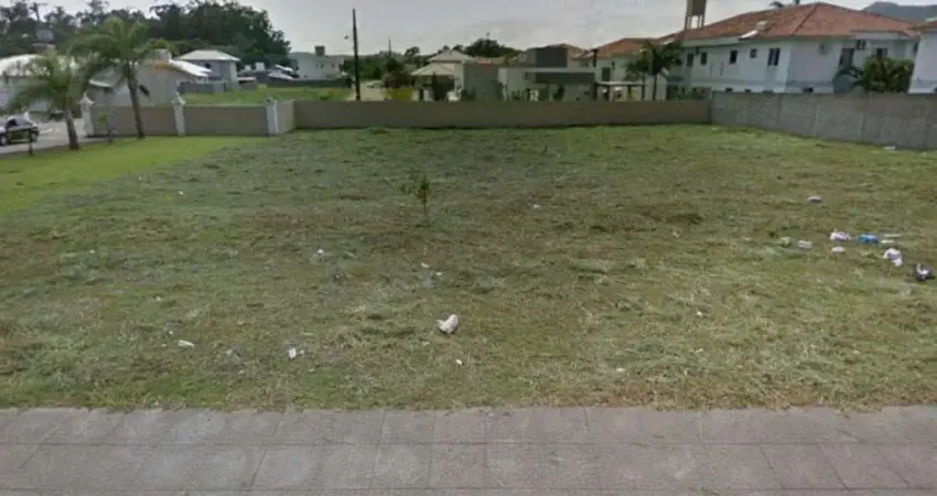Venda de lote em Canasvieiras, Florianópolis por R$ 1.100.000. Oportunidade única para investir no seu futuro!