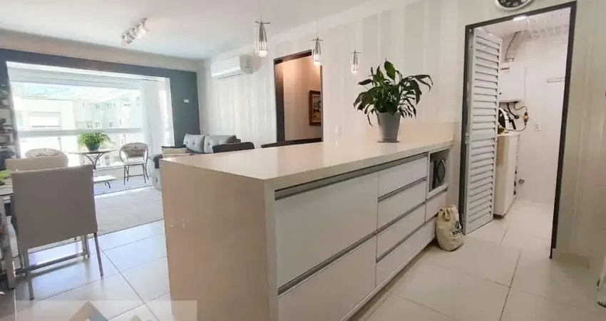 Apartamento à venda em Ingleses, Florianópolis: 2 dorms, 1 suíte, 101m², 2 banheiros. Confira!
