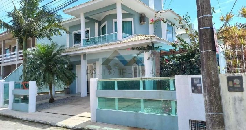 Casa à Venda em Ingleses do Rio Vermelho - 187m² por R$1,3M