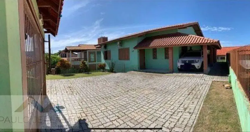 Casa à Venda em Ingleses, Florianópolis: 4 Suítes, 250m²