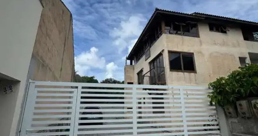 Alugue apartamento no Santinho, Florianópolis: 3 dormitórios, 1 banheiro, por R$2500/mês. Confira!