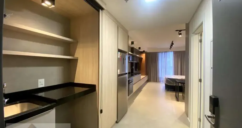 Studio para locação em trindade, florianópolis: 32,8m², 1 dormitório, 1 banheiro. alugue por r$4.500/mês!