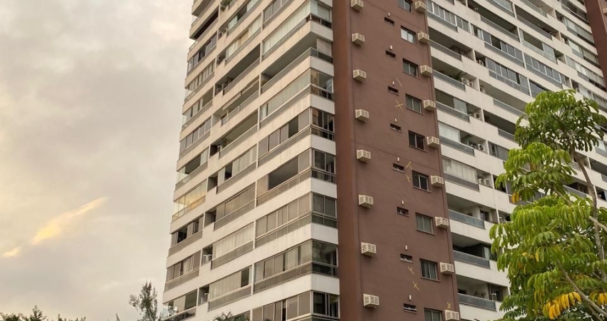 Apartamento na Barra -sala e quarto-74m2.