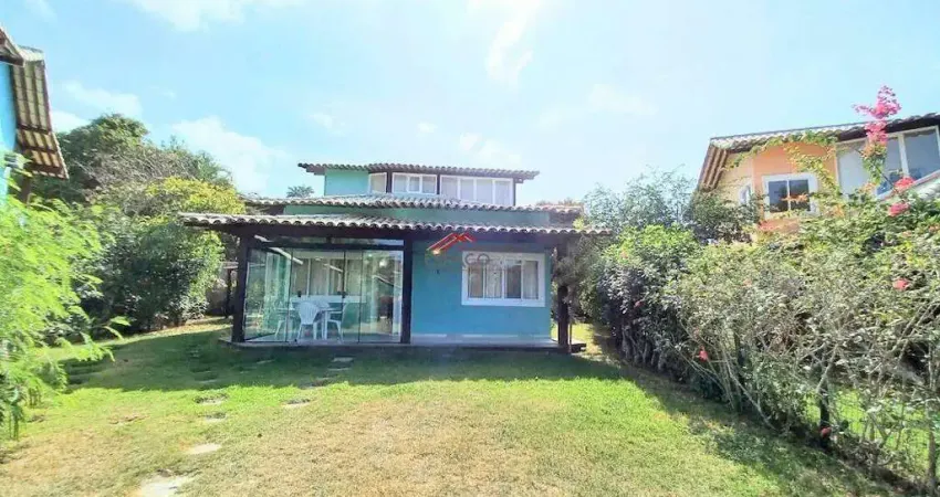 Casa à venda com 4 quartos dentro de condomínio na Ferradura em Buzios