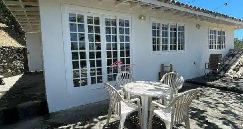 Loft à venda com 1 quarto dentro de condomínio na ferradura em buzios