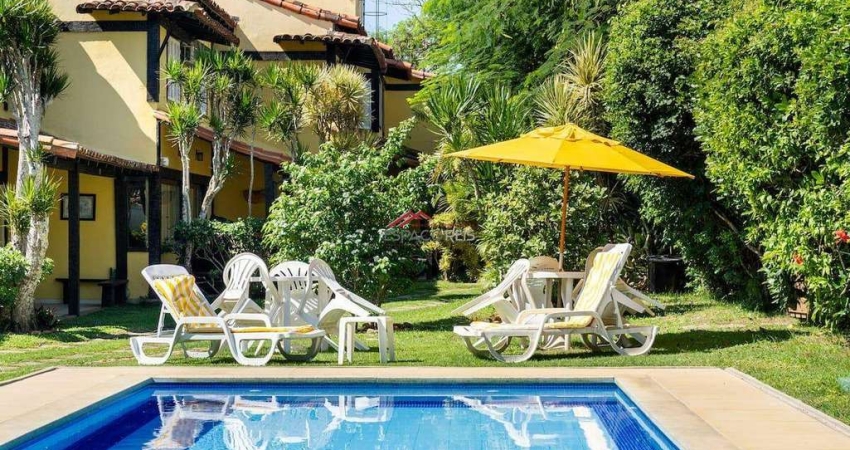 Casa à venda em condomínio 4 quartos , bairro Geribá !